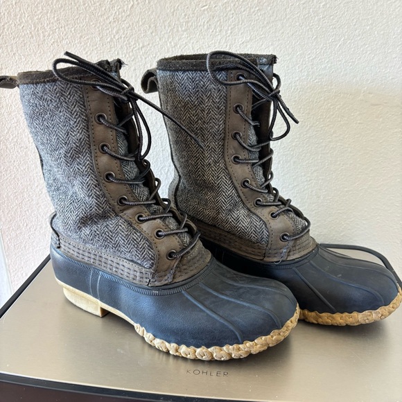 LL Bean Women’s Size 8 M 10” Shearling Lined Herringbone Maine Duck Boots - Picture 1 of 6